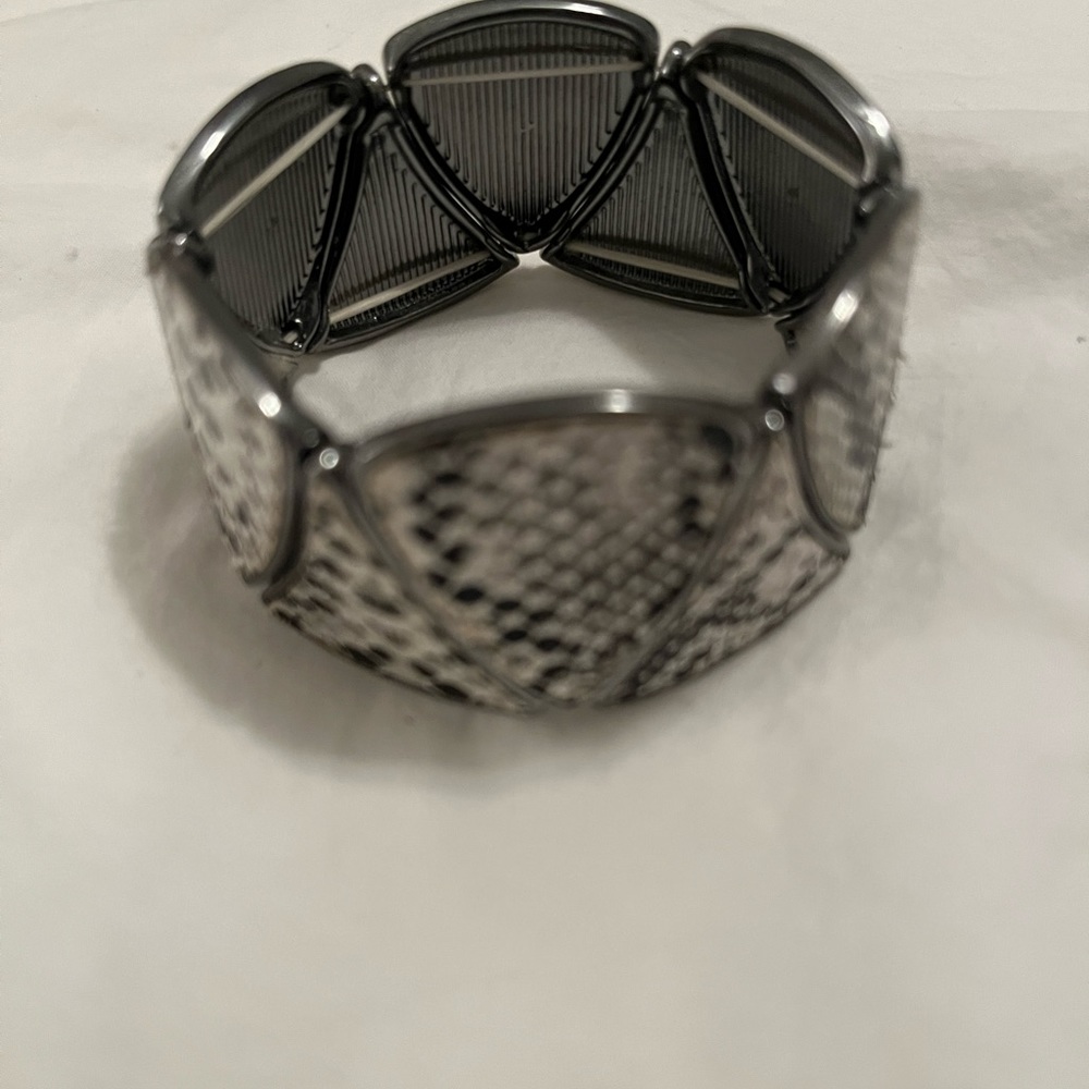 Black and white animal print bracelet